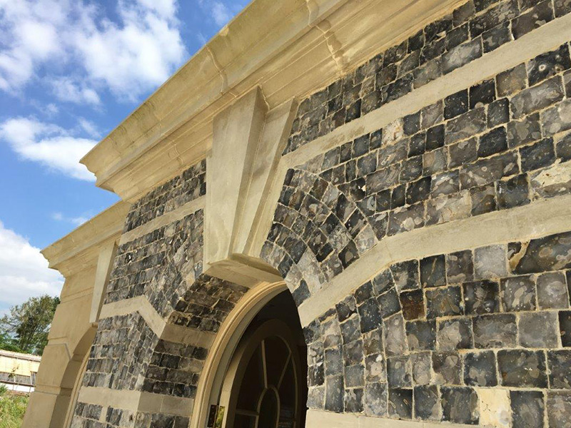 Chettle flint pool house